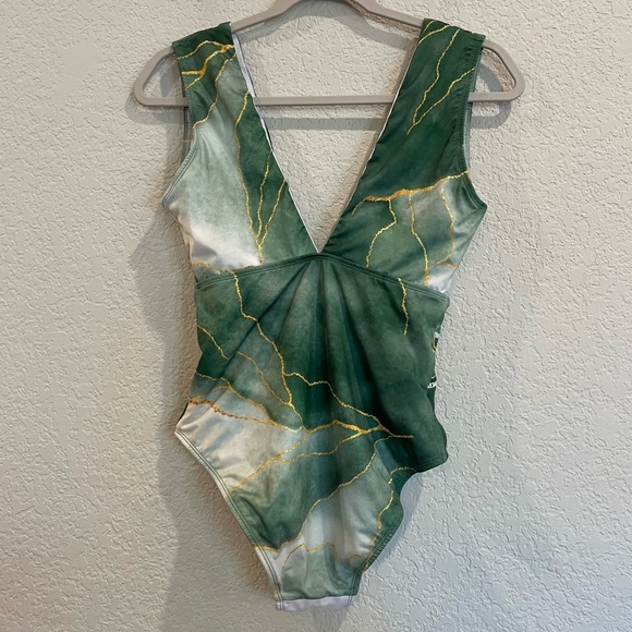 Averie Jade Deep Plunge One Piece Swimsuit - Small - Picture 7 of 11